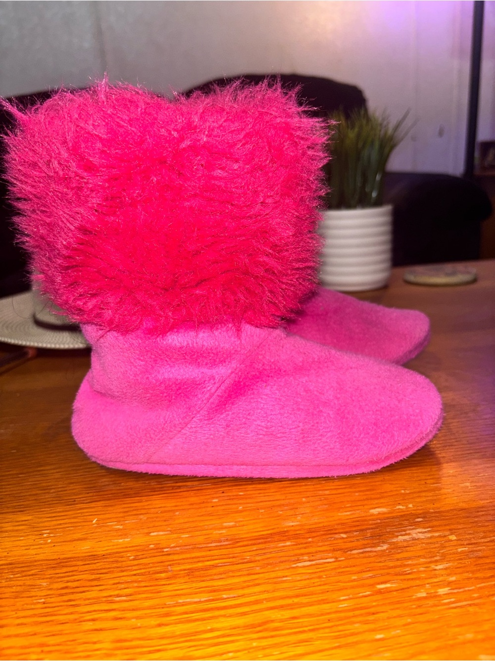 isotoner Kids Hot Pink Fuzzy Cuff Slippers